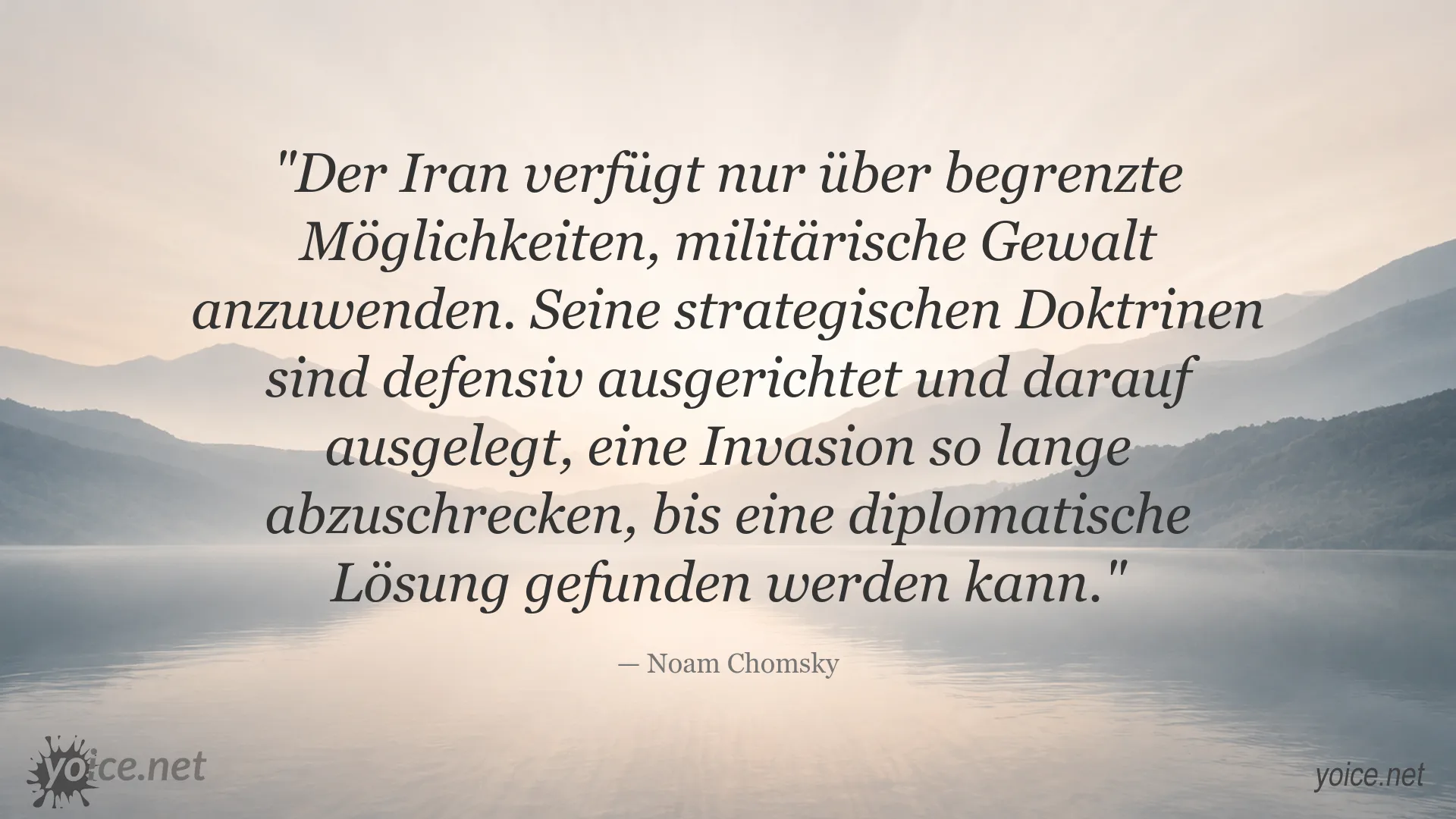 Zitatgrafik über die defensive Militärstrategie des Iran von Noam Chomsky