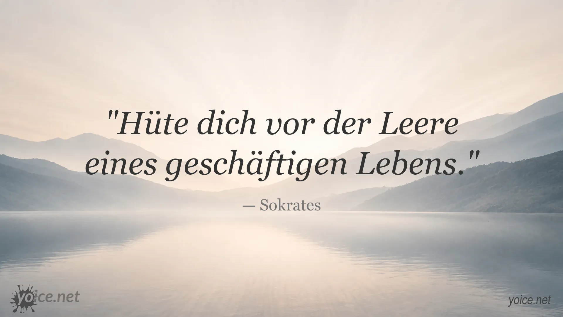 Inspirierendes Zitat von Sokrates über die Leere eines geschäftigen Lebens