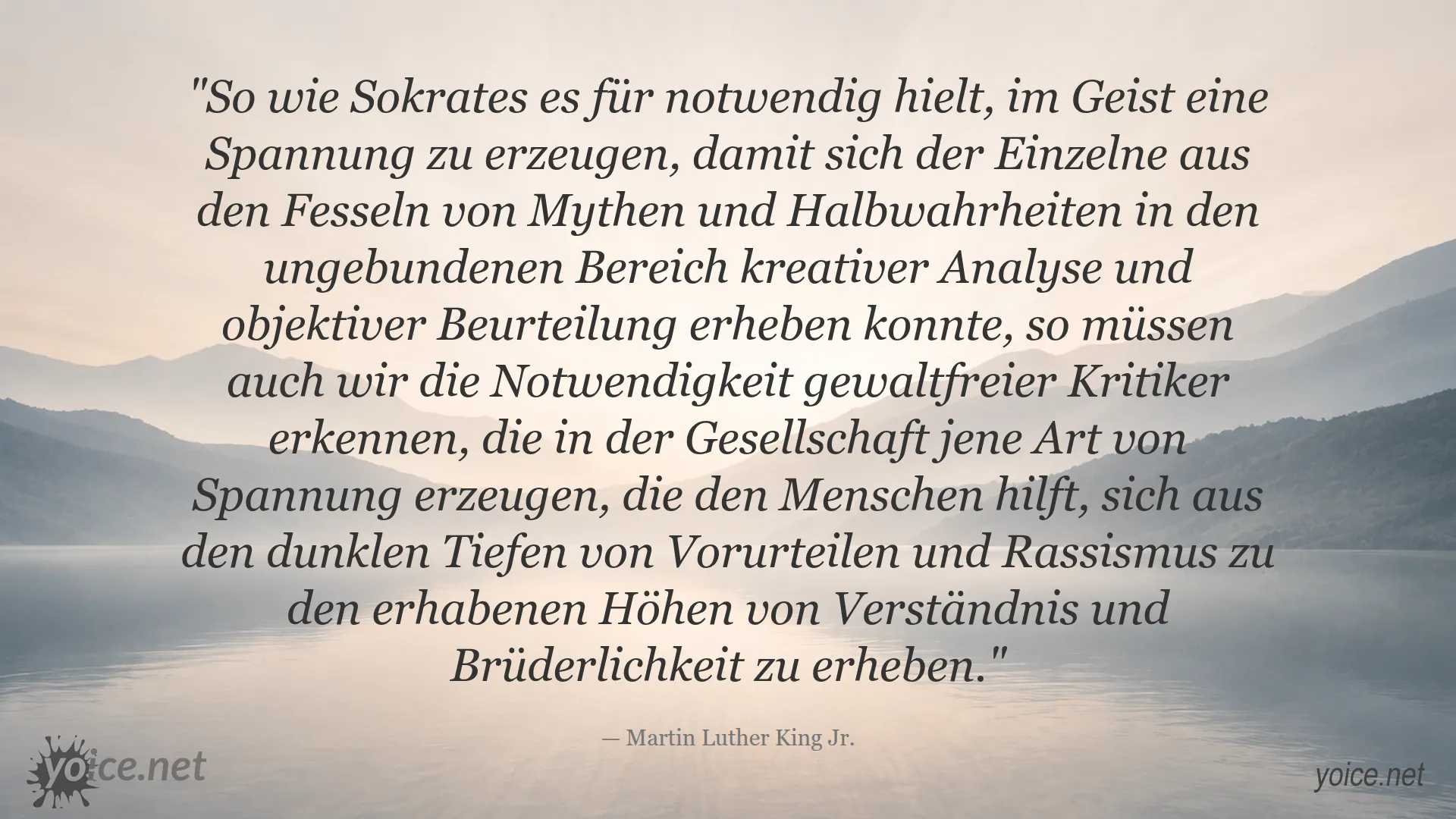 Zitat von Martin Luther King Jr. über geistige Spannung und Gewaltfreiheit